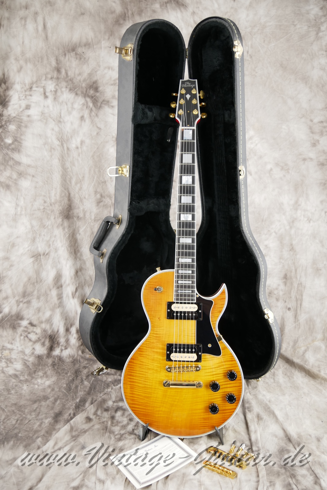 img/vintage/5934/ The_Heritage_H_147_flame_maple_sunburst_USA_1996-014.JPG